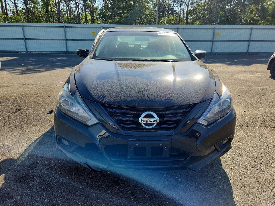 65360046 :رقم المزاد ، 1N4AL3AP5JC275605 vin ، 2018 Nissan Altima مزاد بيع