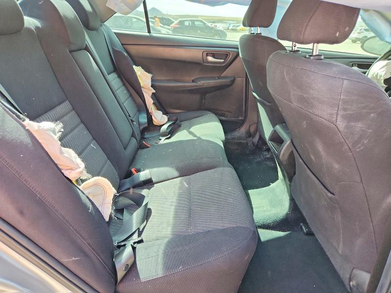 65179956 :رقم المزاد ، 4T1BF1FK0FU489910 vin ، 2015 Toyota Camry مزاد بيع