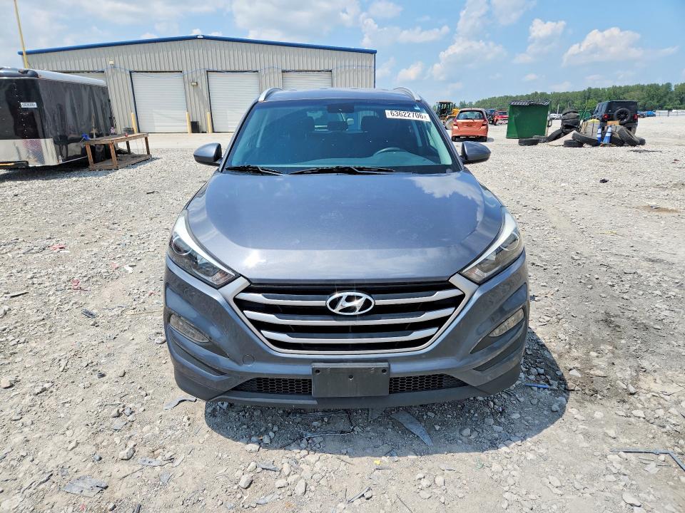 63622706 :رقم المزاد ، KM8J3CA48HU417087 vin ، 2017 Hyundai Tucson مزاد بيع