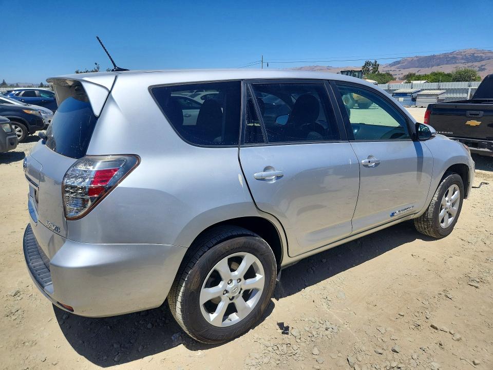 2014 Toyota Rav4 Ev მანქანა იყიდება აუქციონზე, vin: 2T3YL4DV7EW002418, აუქციონის ნომერი: 63802056