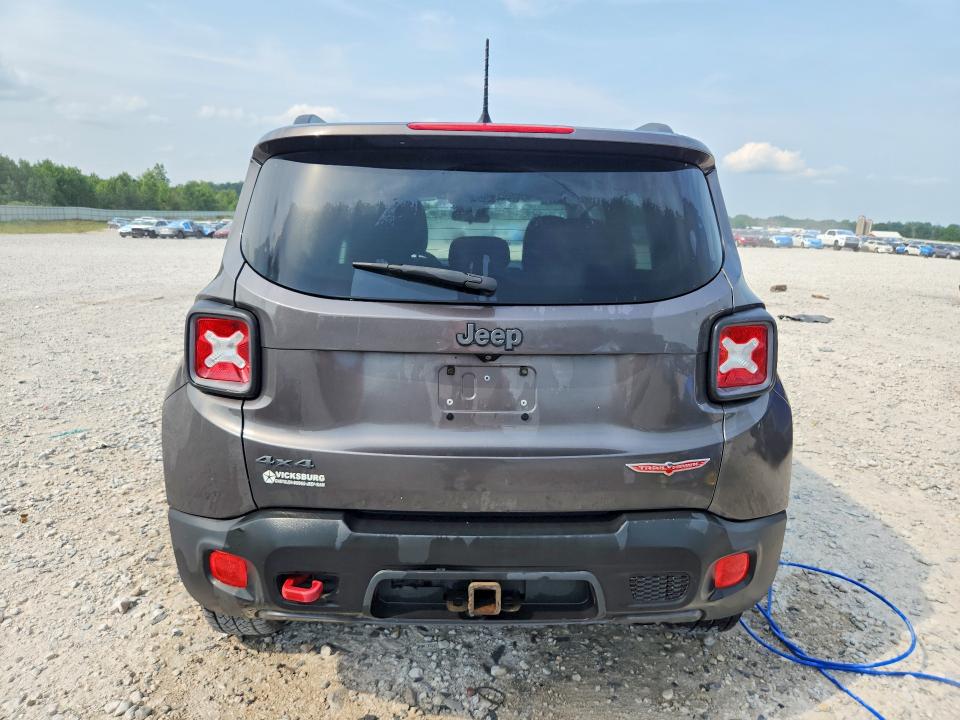 64817306 :رقم المزاد ، ZACCJBCT4GPD39120 vin ، 2016 Jeep Renegade مزاد بيع