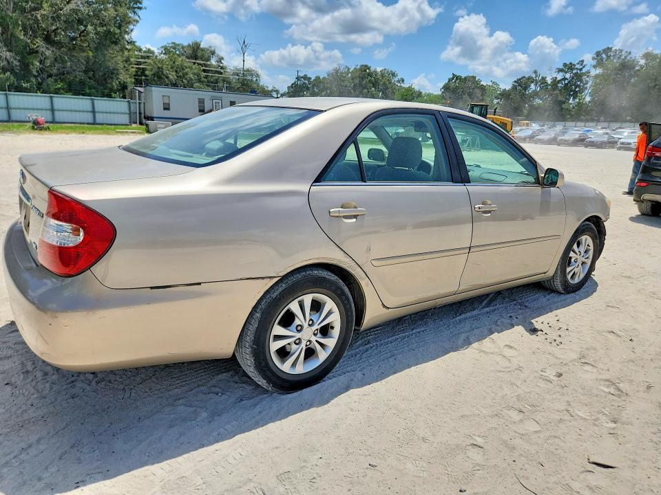 65145366 :رقم المزاد ، 4T1BF30K54U584982 vin ، 2004 Toyota Camry مزاد بيع