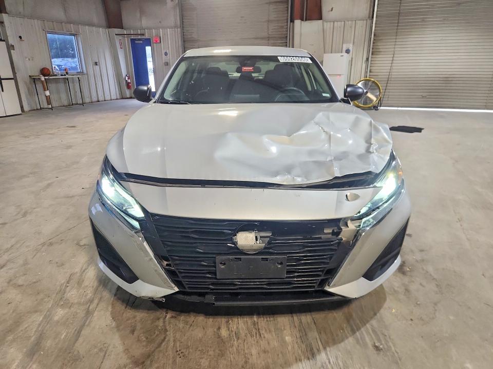 2025 Nissan Altima მანქანა იყიდება აუქციონზე, vin: 1N4BL4DV8SN358052, აუქციონის ნომერი: 65926556