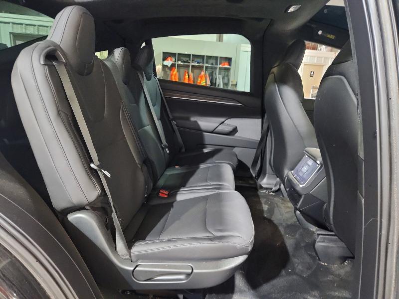 2024 Tesla Model X მანქანა იყიდება აუქციონზე, vin: 7SAXCDE59RF442083, აუქციონის ნომერი: 63711956