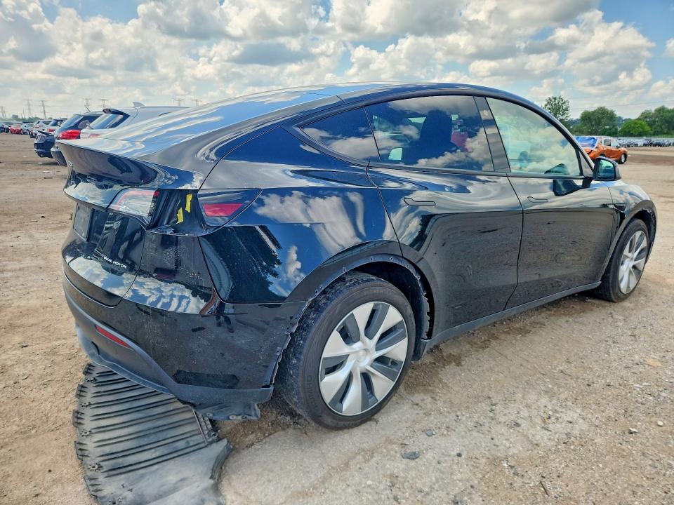 63114586 :رقم المزاد ، 7SAYGDEE2NF427749 vin ، 2022 Tesla Model  Y مزاد بيع