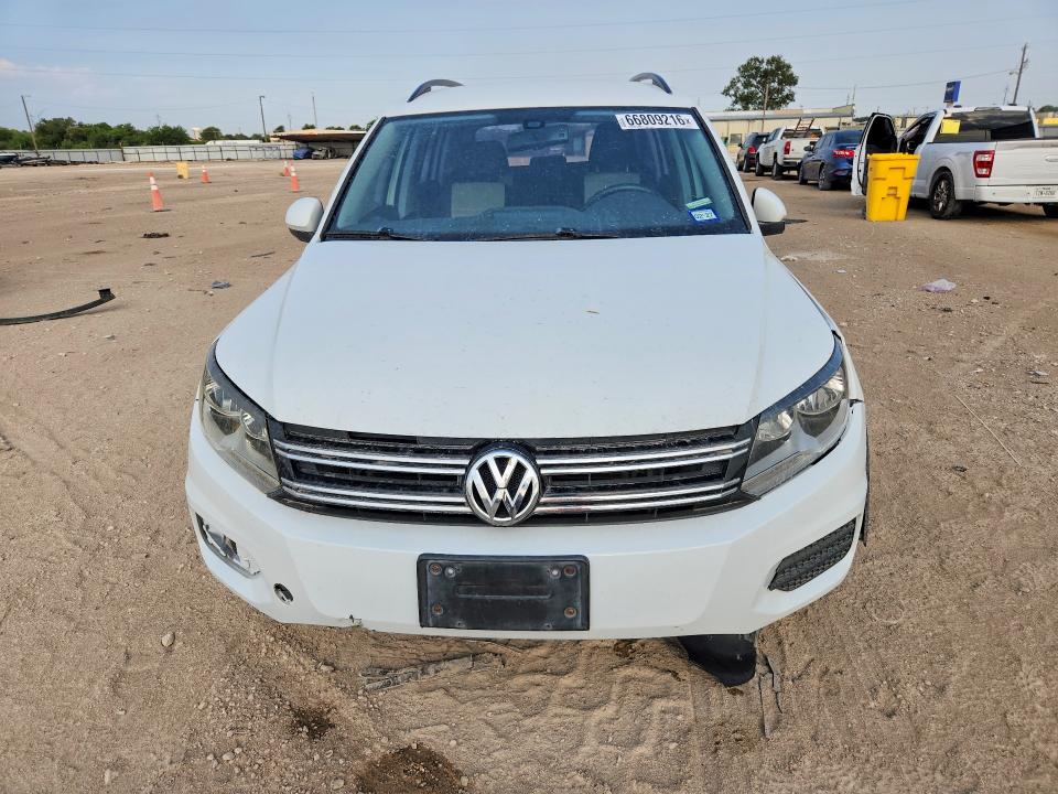 2016 Volkswagen Tiguan მანქანა იყიდება აუქციონზე, vin: WVGAV7AXXGW601199, აუქციონის ნომერი: 66809216