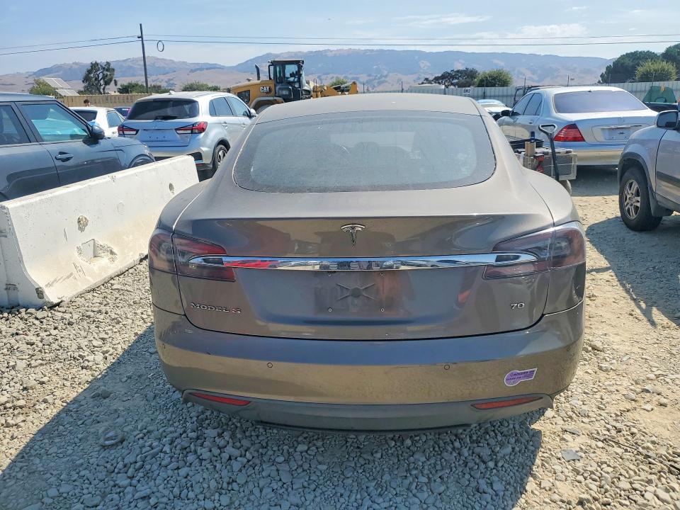 64968116 :رقم المزاد ، 5YJSA1E13GF133974 vin ، 2016 Tesla Model S مزاد بيع