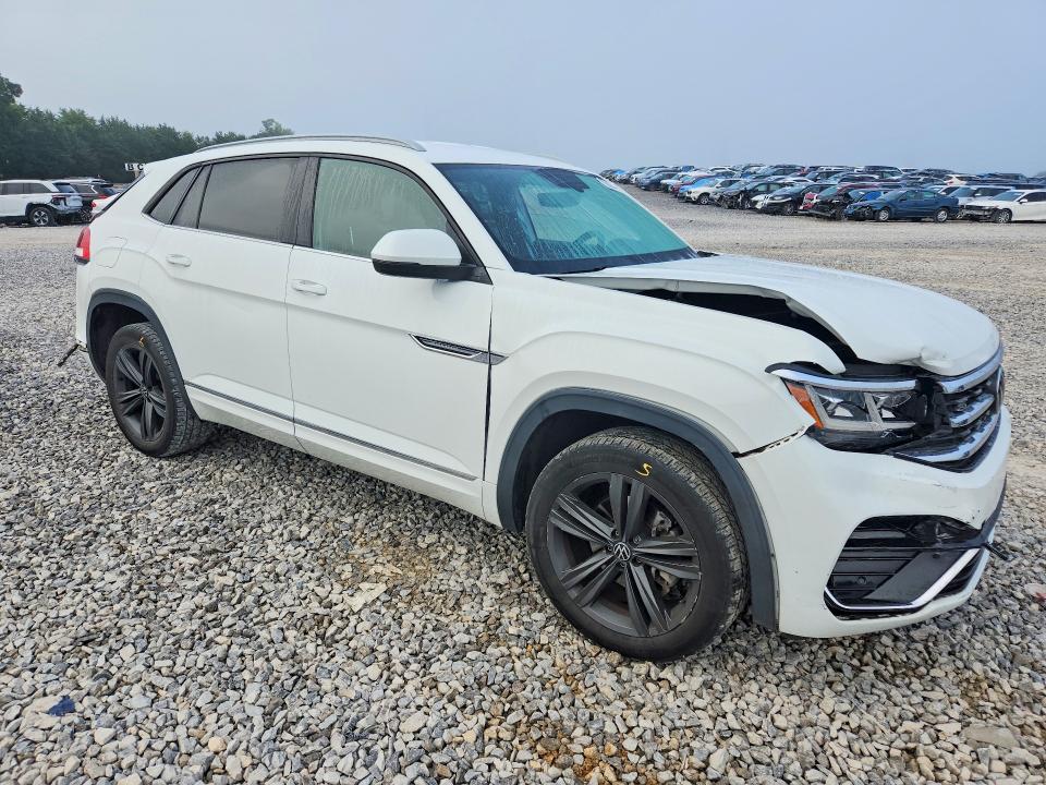 2021 Volkswagen Atlas Cross Sport მანქანა იყიდება აუქციონზე, vin: 1V2ME2CA4MC202121, აუქციონის ნომერი: 63802446