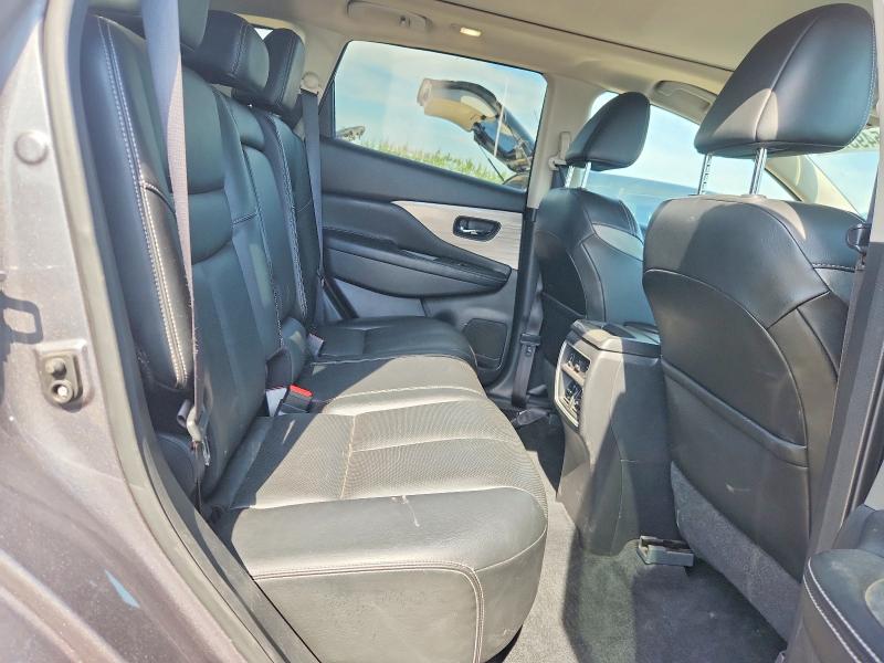 65495736 :رقم المزاد ، 5N1AZ2MH5JN101282 vin ، 2018 Nissan Murano مزاد بيع