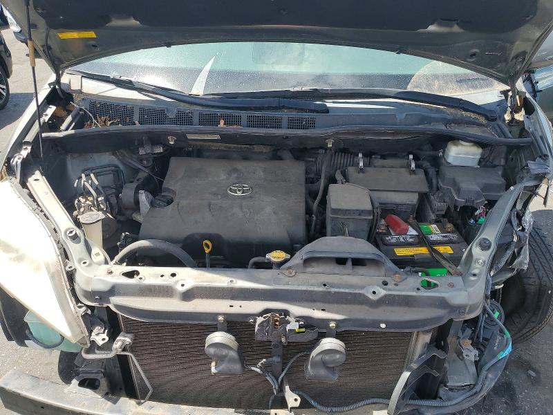 64873086 :رقم المزاد ، 5TDKK3DC9BS012107 vin ، 2011 Toyota Sienna مزاد بيع