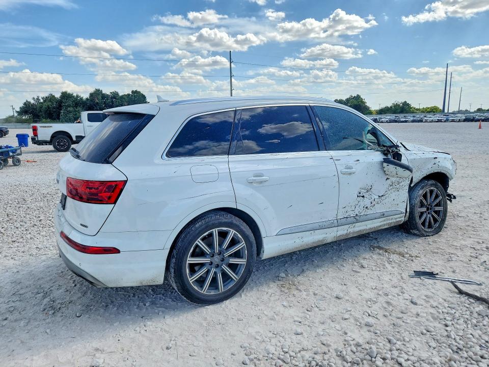 65891836 :رقم المزاد ، WA1LHAF70KD043274 vin ، 2019 Audi Q7 مزاد بيع