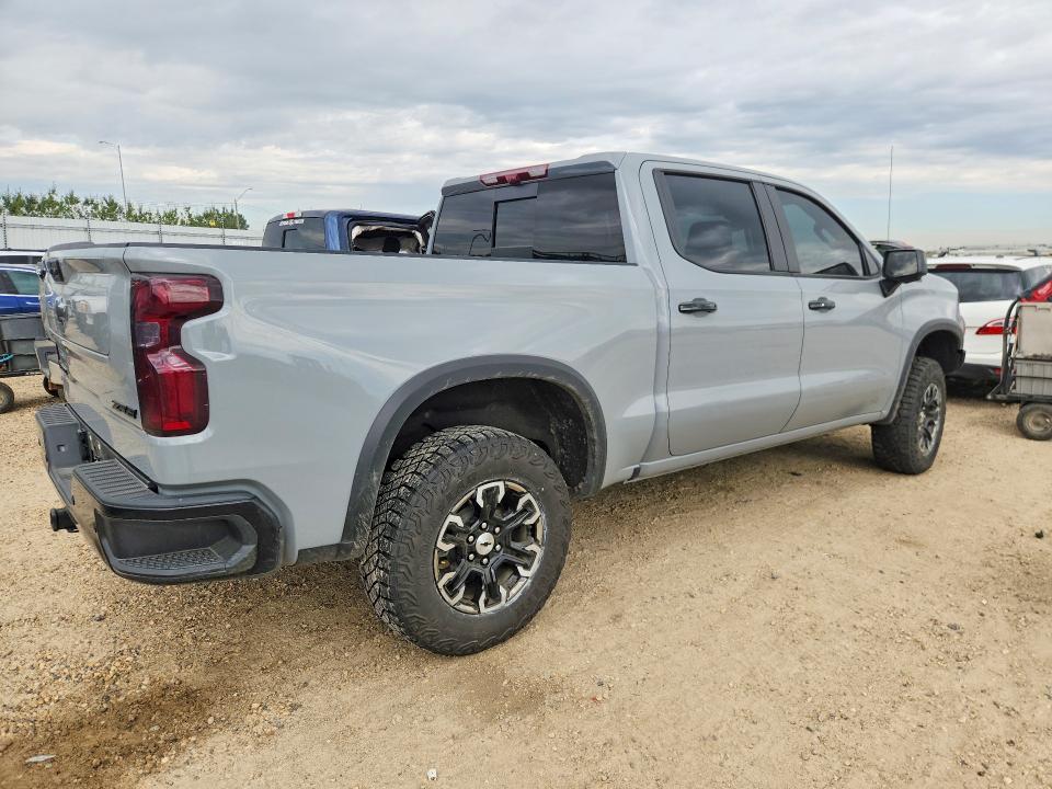 Продажа на аукционе авто 2024 Chevrolet Silverado, vin: 3GCUDHEL1RG358417, номер лота: 64400576