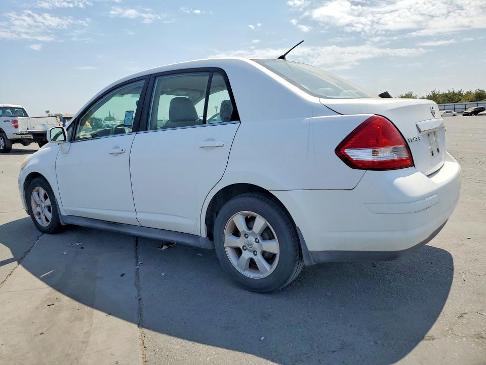 64467656 :رقم المزاد ، 3N1BC11E88L362899 vin ، 2008 Nissan Versa مزاد بيع