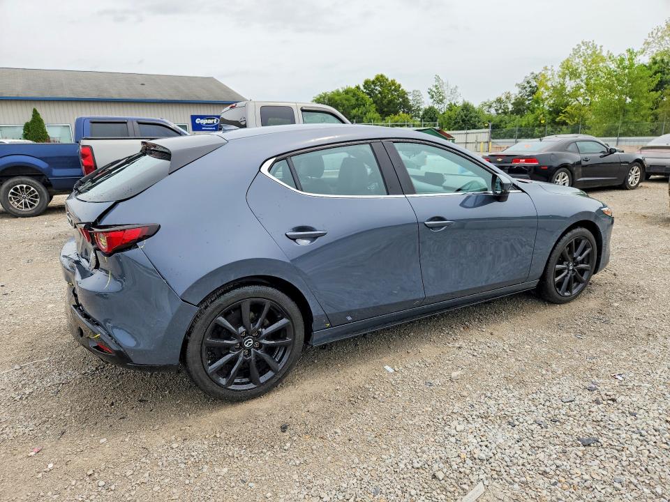 64616406 :رقم المزاد ، JM1BPBML1N1507611 vin ، 2022 Mazda 3 مزاد بيع