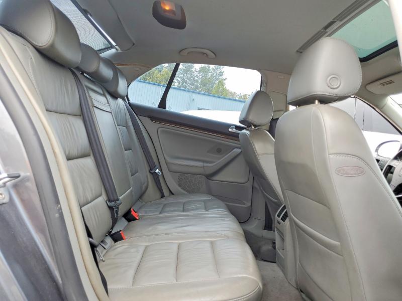 Auction sale of the 2005 Volkswagen New Jetta, vin: 3VWDT71KX5M636265, lot number: 66340646