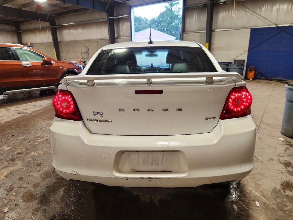 62886366 :رقم المزاد ، 1C3CDZCB3DN664339 vin ، 2013 Dodge Avenger مزاد بيع