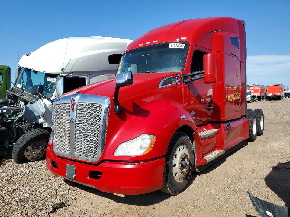 2020 Kenworth Construction მანქანა იყიდება აუქციონზე, vin: 1XKYD49X0LJ387876, აუქციონის ნომერი: 67135066