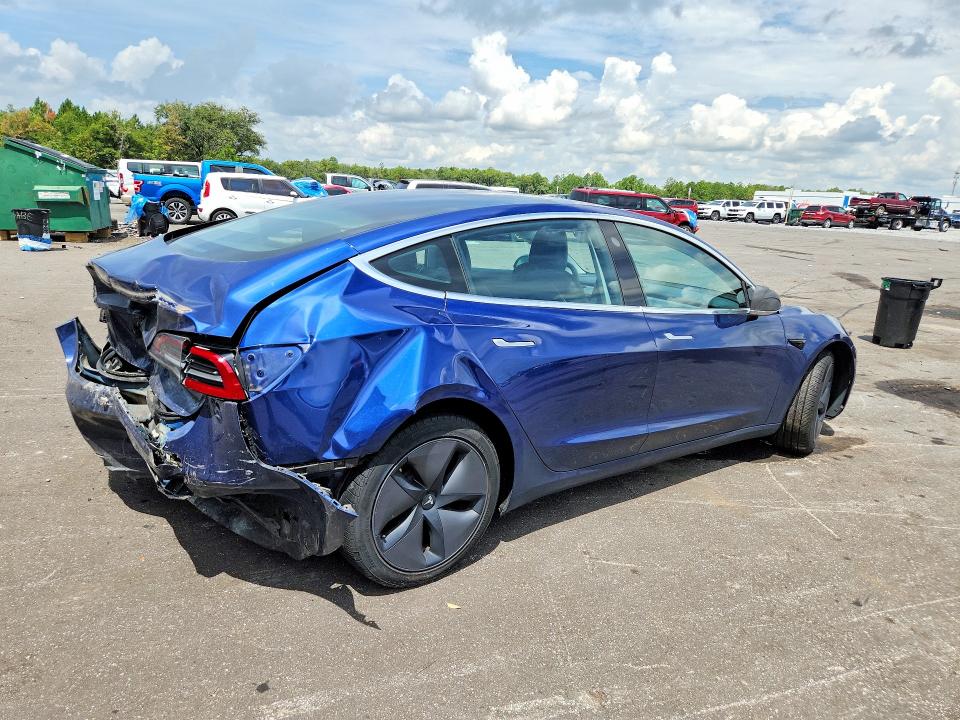 Auction sale of the 2018 Tesla Model 3, vin: 5YJ3E1EB0JF115182, lot number: 64187826