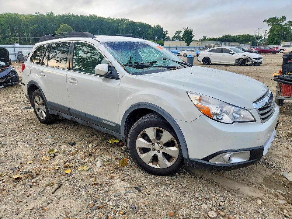 63820866 :رقم المزاد ، 4S4BRBKC5B3407200 vin ، 2011 Subaru Outback مزاد بيع