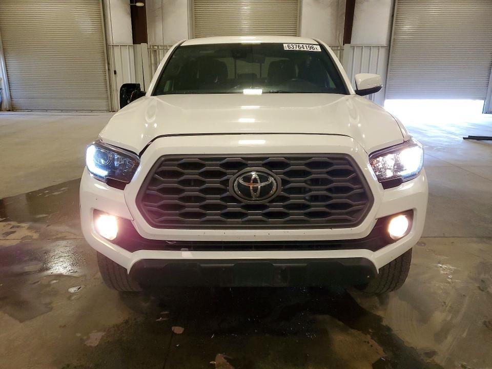 63764196 :رقم المزاد ، 3TMCZ5AN7PM611225 vin ، 2023 Toyota Tacoma مزاد بيع
