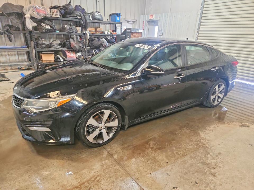 2019 Kia Optima მანქანა იყიდება აუქციონზე, vin: 5XXGT4L31KG378963, აუქციონის ნომერი: 67274136
