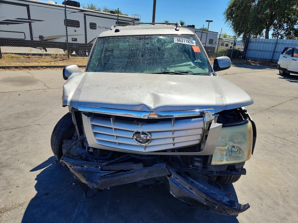 2004 Cadillac Escalade მანქანა იყიდება აუქციონზე, vin: 1GYEK63N84R125916, აუქციონის ნომერი: 66311926