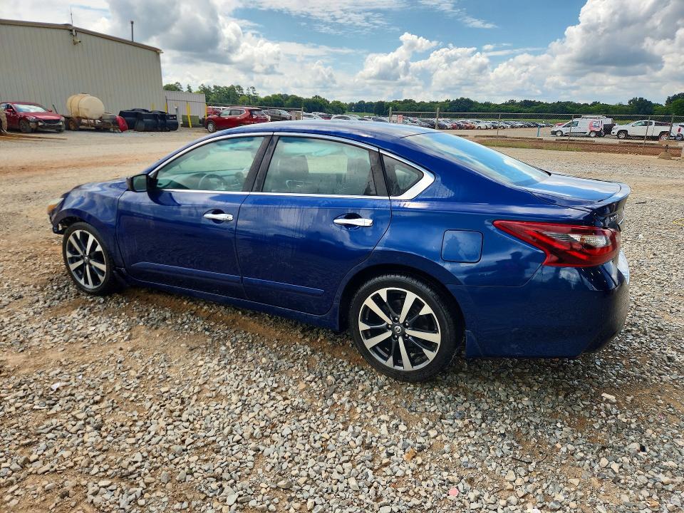2017 Nissan Altima მანქანა იყიდება აუქციონზე, vin: 1N4AL3AP1HC498427, აუქციონის ნომერი: 63561866