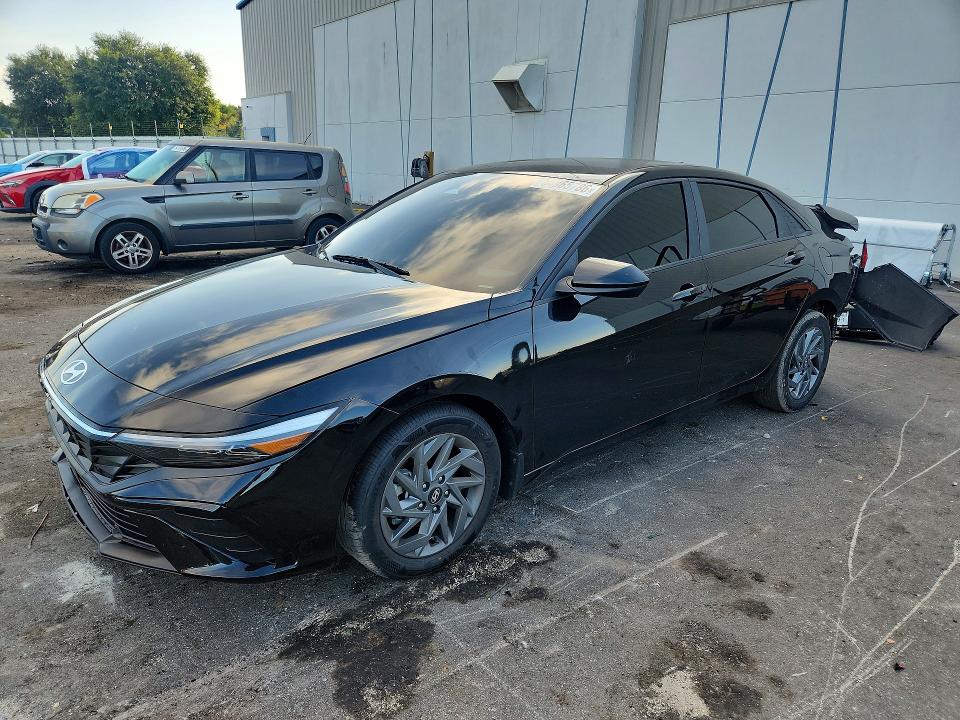 Продаж на аукціоні авто 2024 Hyundai Elantra, vin: KMHLM4DGXRU799481, номер лоту: 64965786