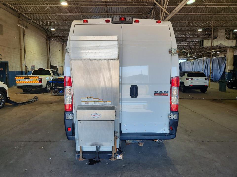 63473286 :رقم المزاد ، 3C6TRVDG2KE504994 vin ، 2019 Ram Promaster 2500 مزاد بيع