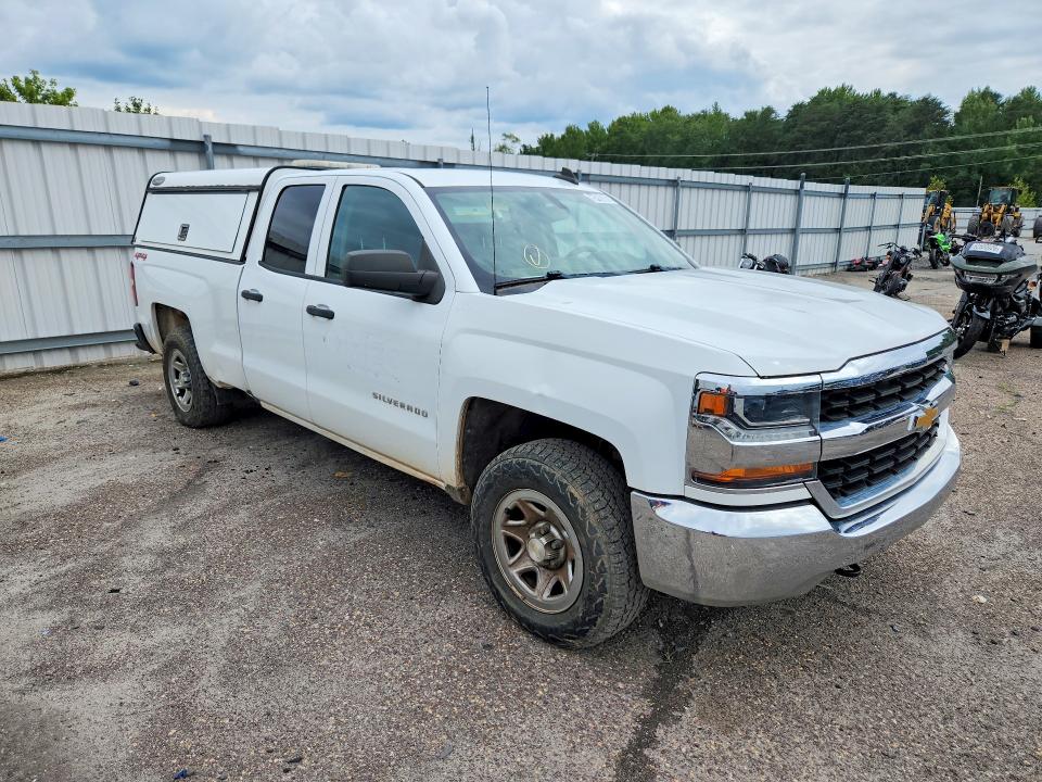 65660386 :رقم المزاد ، 1GCVKNEH4JZ326800 vin ، 2018 Chevrolet Silverado مزاد بيع