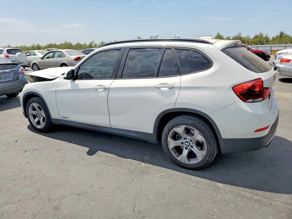 64513116 :رقم المزاد ، WBAVM1C5XFV315243 vin ، 2015 Bmw X1 مزاد بيع