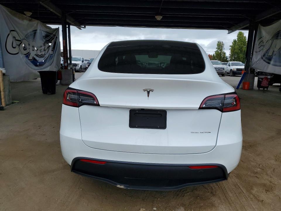 67077626 :رقم المزاد ، 7SAYGDEE3PF967484 vin ، 2023 Tesla Model Y مزاد بيع