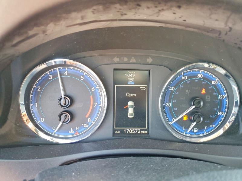 63697826 :رقم المزاد ، 5YFBURHE8HP710122 vin ، 2017 Toyota Corolla مزاد بيع