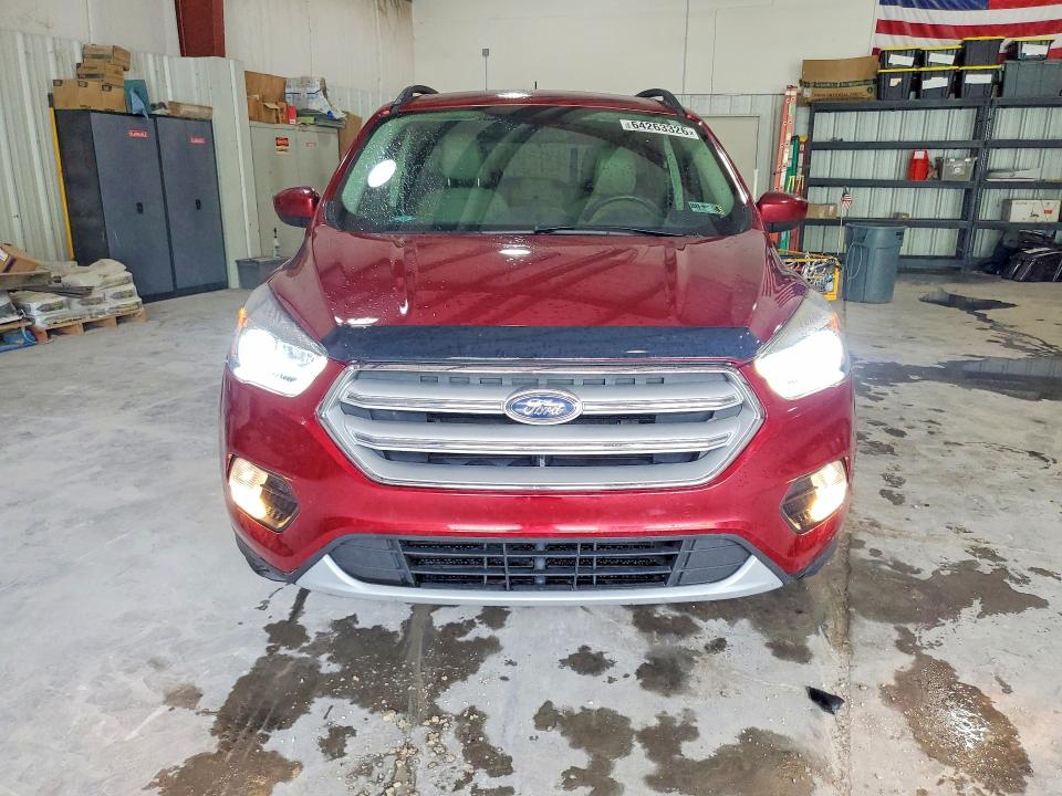 64263326 :رقم المزاد ، 1FMCU9HD3JUA82017 vin ، 2018 Ford Escape مزاد بيع