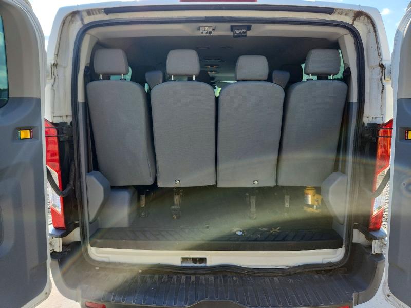 64996386 :رقم المزاد ، 1FBZX2ZM2FKA64921 vin ، 2015 Ford Transit مزاد بيع