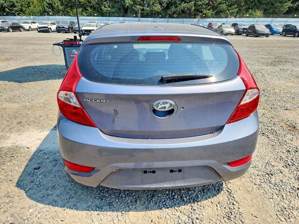 2016 Hyundai Accent მანქანა იყიდება აუქციონზე, vin: KMHCT5AE6GU275916, აუქციონის ნომერი: 65015826