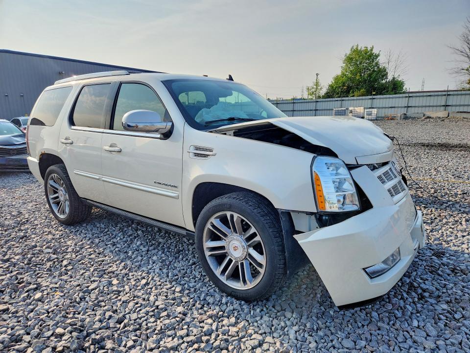 65125426 :رقم المزاد ، 1GYS4CEF9DR353683 vin ، 2013 Cadillac Escalade مزاد بيع