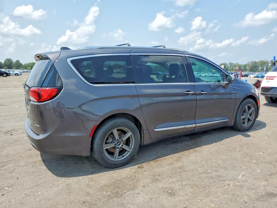 Продаж на аукціоні авто 2017 Chrysler Pacifica, vin: 2C4RC1GG4HR633173, номер лоту: 64644236