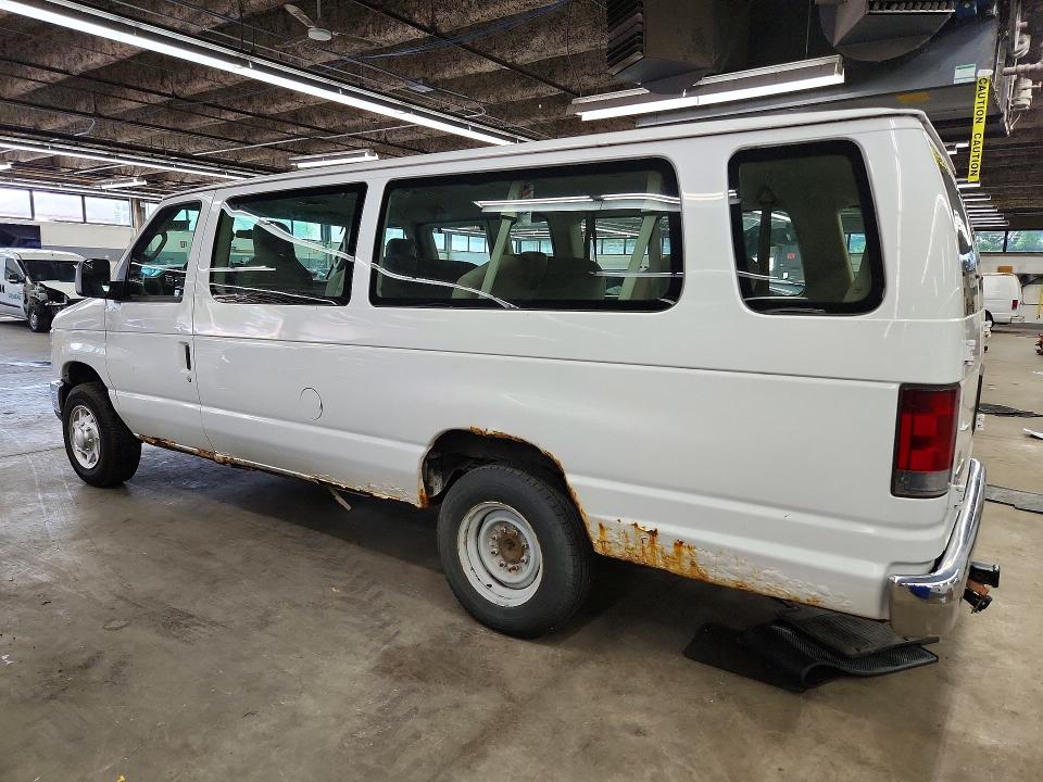 65865146 :رقم المزاد ، 1FBSS3BL4BDA69558 vin ، 2011 Ford Econoline مزاد بيع