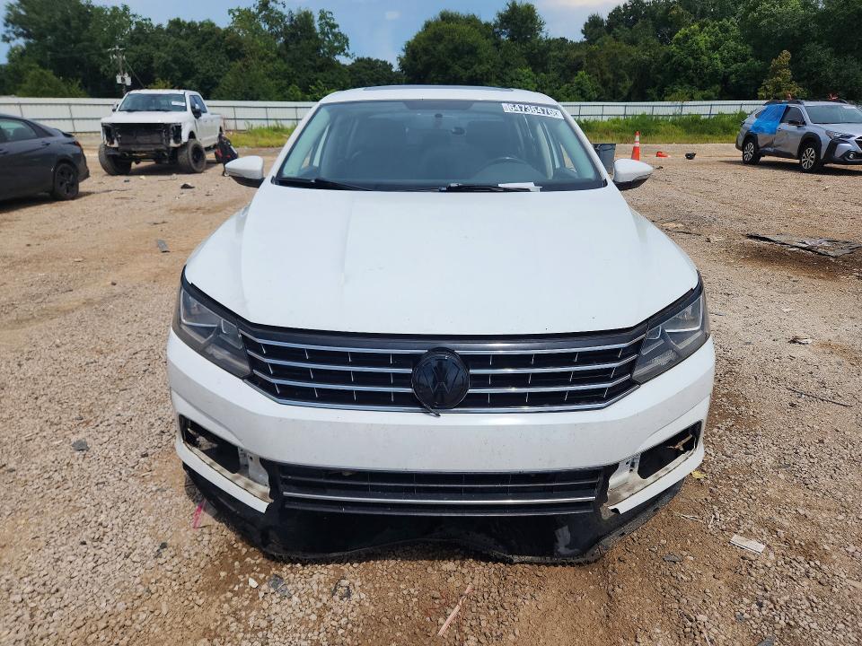 Продаж на аукціоні авто 2016 Volkswagen Passat, vin: 1VWBS7A30GC038547, номер лоту: 64736476