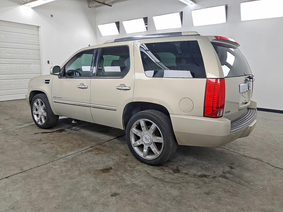 2011 Cadillac Escalade მანქანა იყიდება აუქციონზე, vin: 1GYS4CEF2BR148588, აუქციონის ნომერი: 61074036