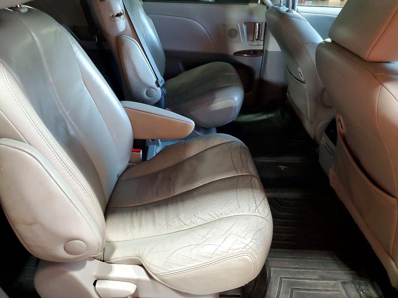 Продажа на аукционе авто 2012 Toyota Sienna, vin: 5TDYK3DC6CS246300, номер лота: 64223046