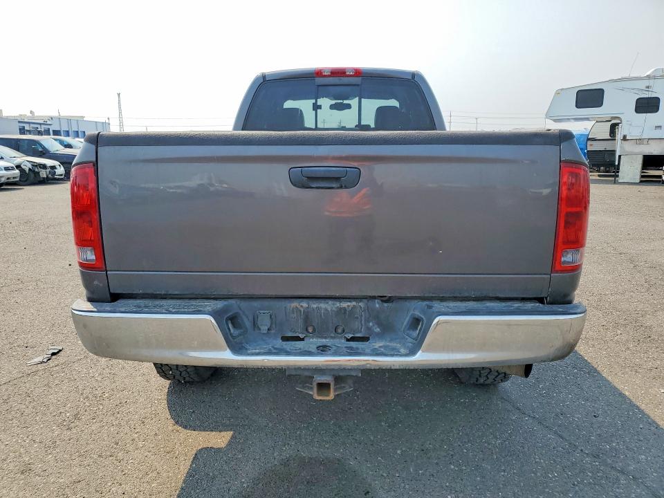 62724306 :رقم المزاد ، 3D3LU38C74G114460 vin ، 2004 Dodge Ram 3500 مزاد بيع
