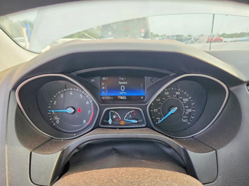 2017 Ford Focus მანქანა იყიდება აუქციონზე, vin: 1FADP3F26HL325727, აუქციონის ნომერი: 62852896