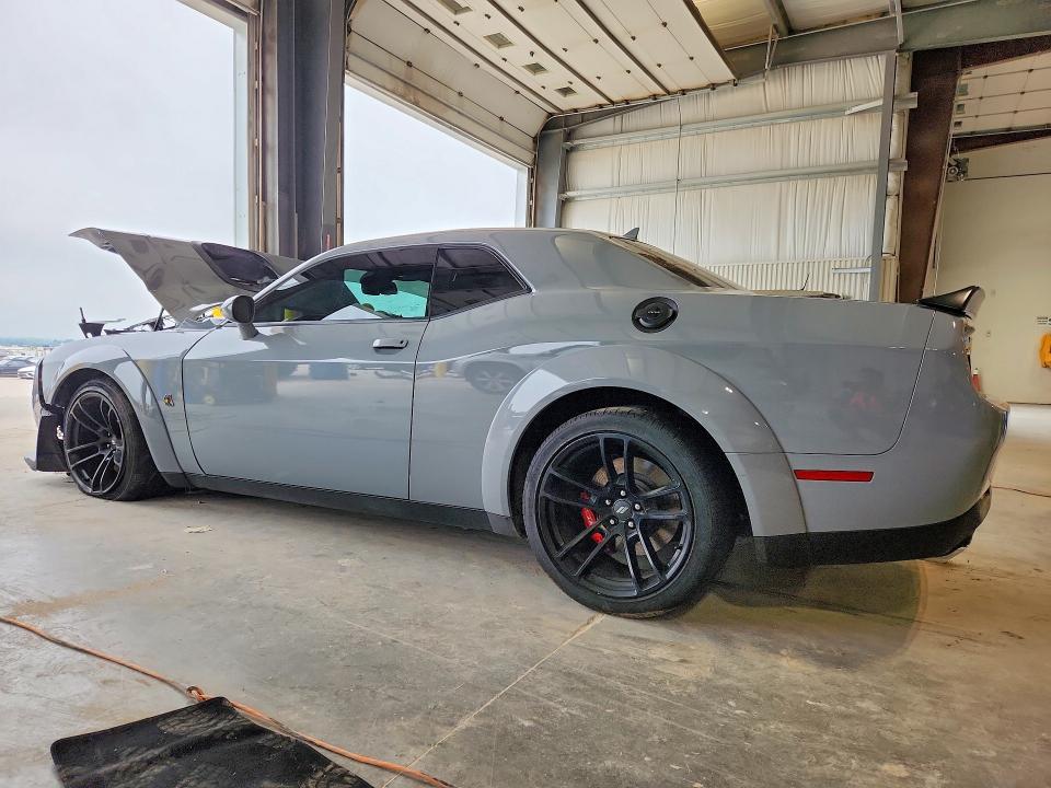 63197366 :رقم المزاد ، 2C3CDZFJ2MH614074 vin ، 2021 Dodge Challenger مزاد بيع