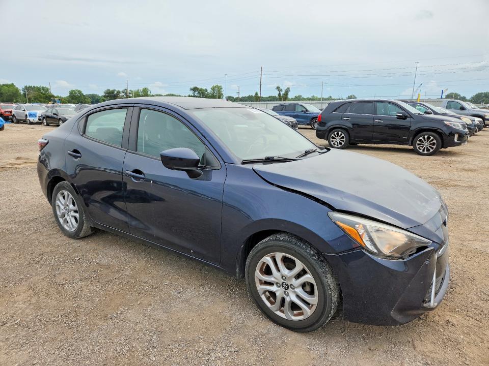 65722036 :رقم المزاد ، 3MYDLBYV2JY329845 vin ، 2018 Toyota Yaris Ia مزاد بيع