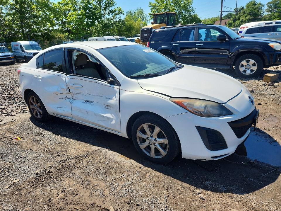 63885886 :رقم المزاد ، JM1BL1VF0B1452448 vin ، 2011 Mazda 3 مزاد بيع