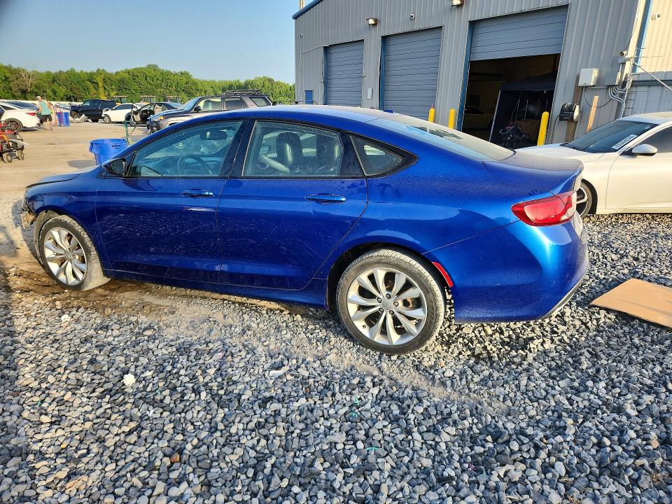 Продаж на аукціоні авто 2015 Chrysler 200, vin: 1C3CCCBB7FN724739, номер лоту: 64260216