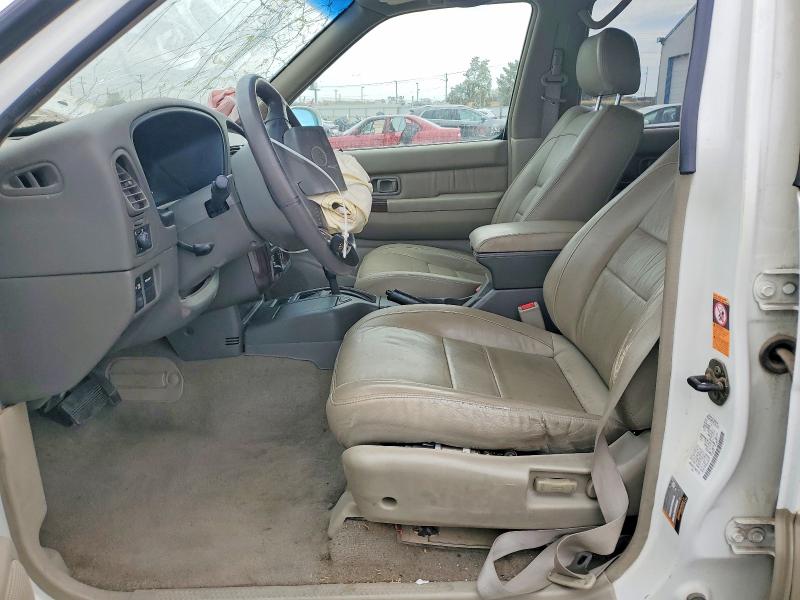 2000 Infiniti Qx4 მანქანა იყიდება აუქციონზე, vin: JNRAR07Y1YW077247, აუქციონის ნომერი: 66191566