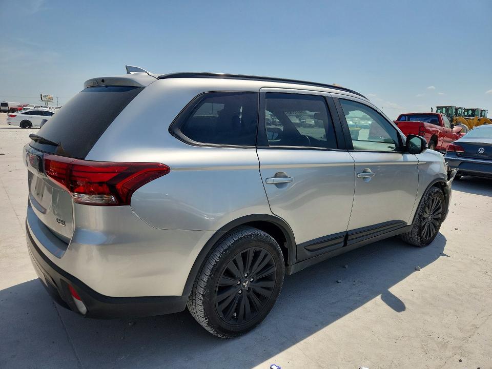 Продажа на аукционе авто 2020 Mitsubishi Outlander, vin: JA4AD3A34LZ030342, номер лота: 64016986